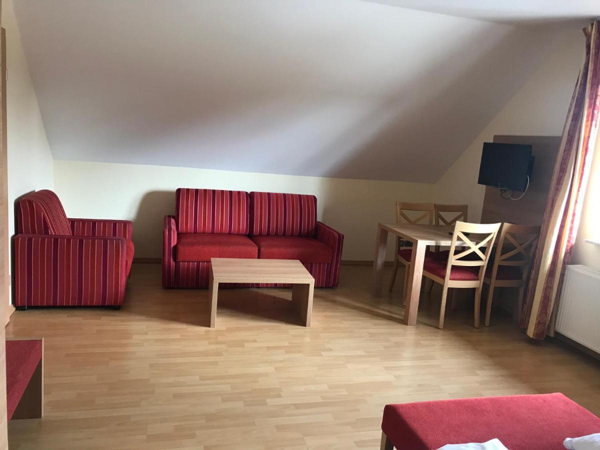 Laupus-Hof Apartamento Bad Vilbel Exterior foto