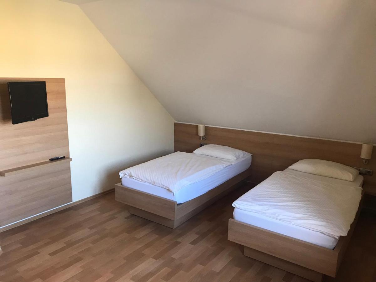 Laupus-Hof Apartamento Bad Vilbel Exterior foto