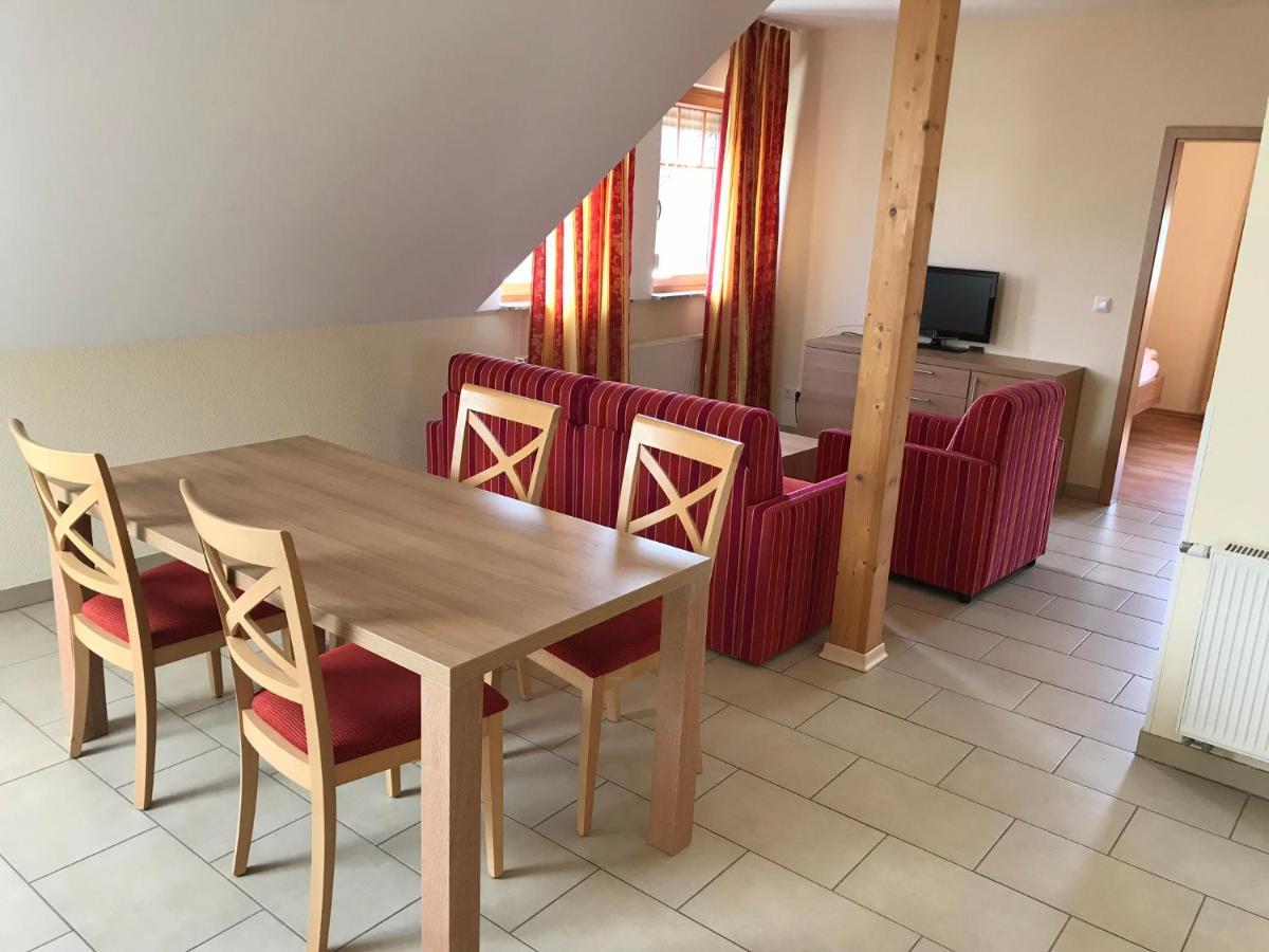 Laupus-Hof Apartamento Bad Vilbel Exterior foto